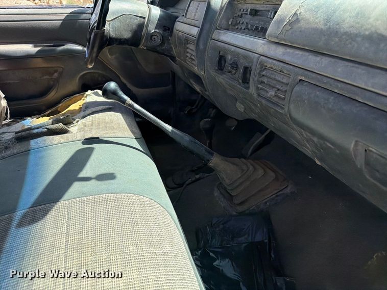 image for item FK4605 1993 Ford F350 Crew Cab pickup truck