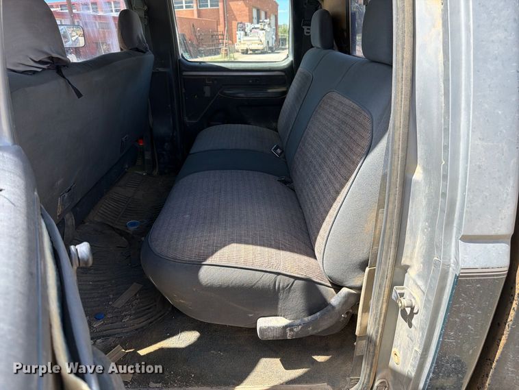 image for item FK4605 1993 Ford F350 Crew Cab pickup truck