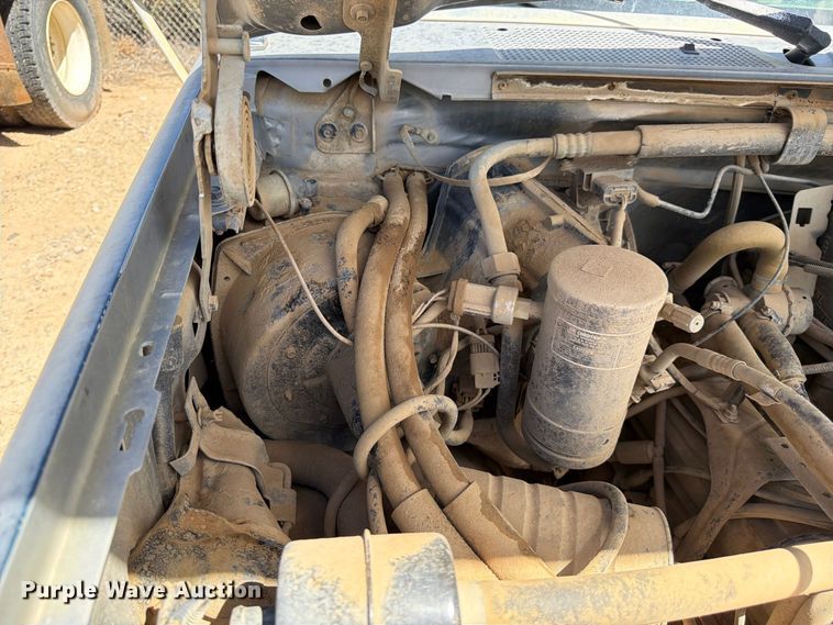image for item FK4605 1993 Ford F350 Crew Cab pickup truck