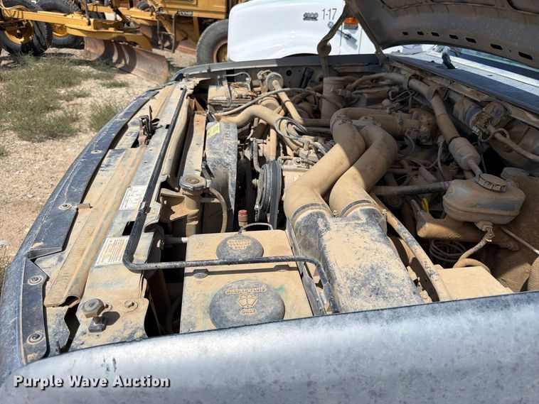 image for item FK4605 1993 Ford F350 Crew Cab pickup truck