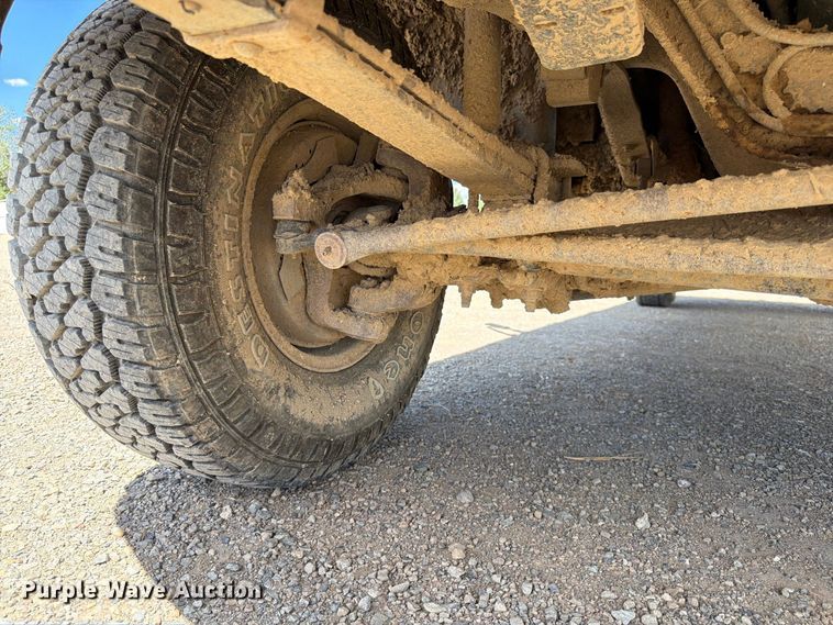 image for item FK4605 1993 Ford F350 Crew Cab pickup truck