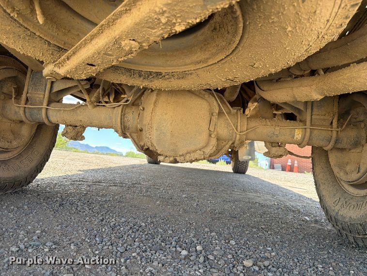 image for item FK4605 1993 Ford F350 Crew Cab pickup truck