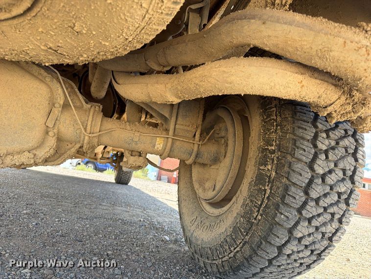 image for item FK4605 1993 Ford F350 Crew Cab pickup truck