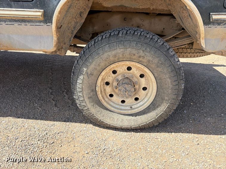 image for item FK4605 1993 Ford F350 Crew Cab pickup truck