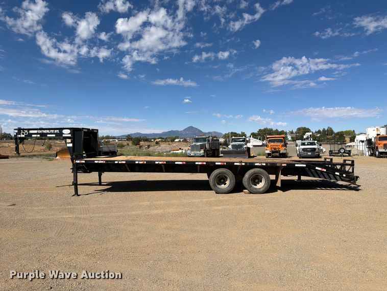 image for item FK4606 2003 Featherlite 5595 equipment trailer
