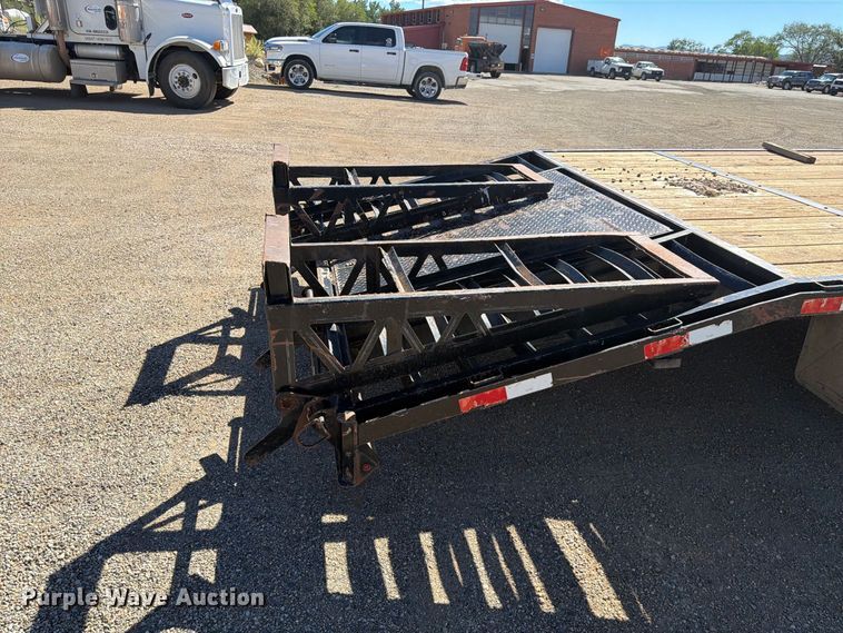 image for item FK4606 2003 Featherlite 5595 equipment trailer