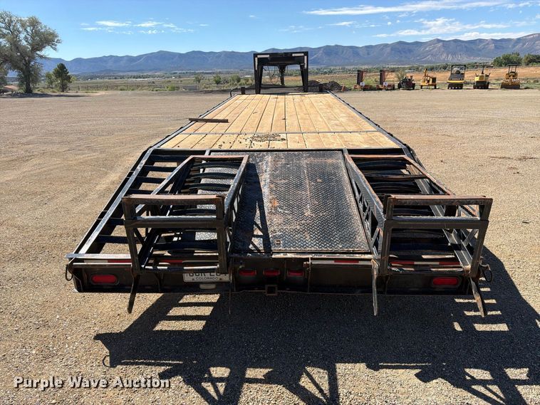 image for item FK4606 2003 Featherlite 5595 equipment trailer