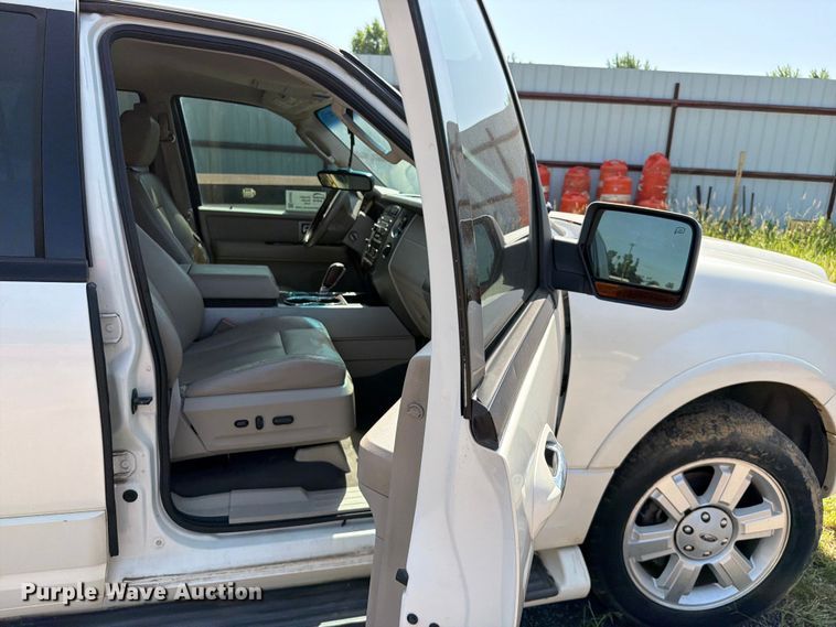 image for item FK5007 2008 Ford Expedition SUV
