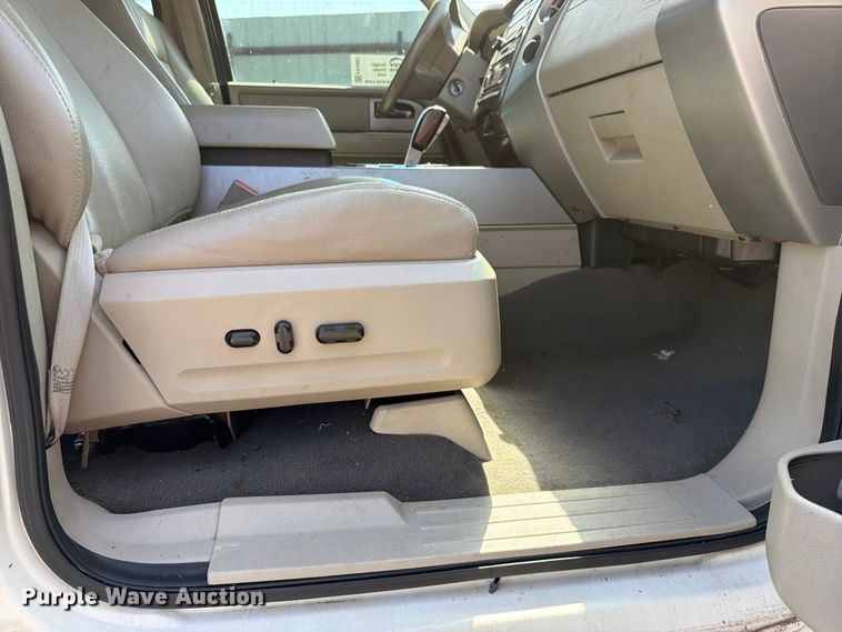 image for item FK5007 2008 Ford Expedition SUV