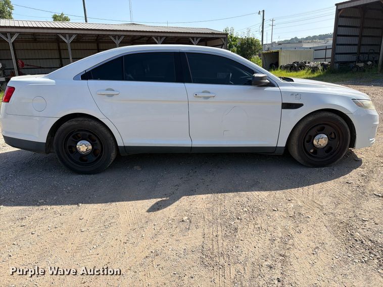 image for item FK5011 2013 Ford Taurus Police Interceptor 