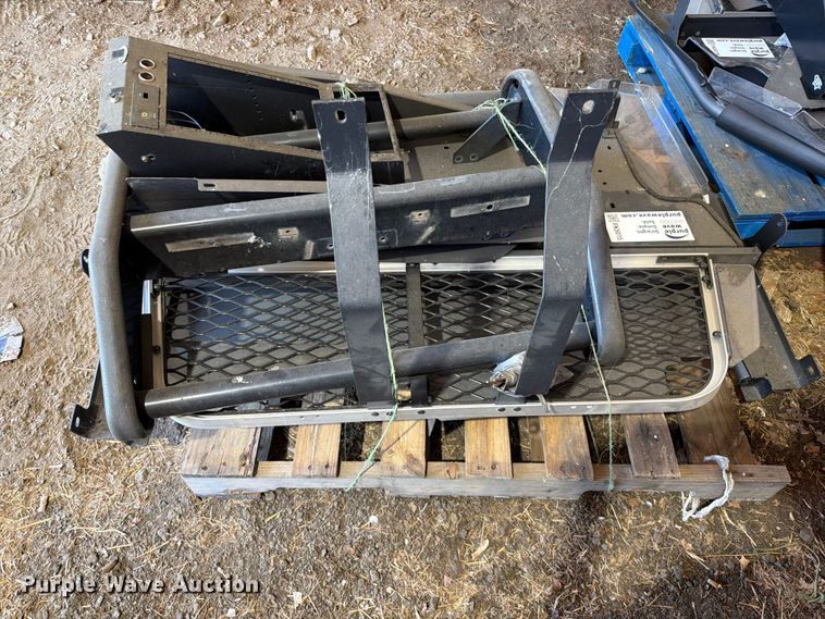 image for item FK5015 Divider cage