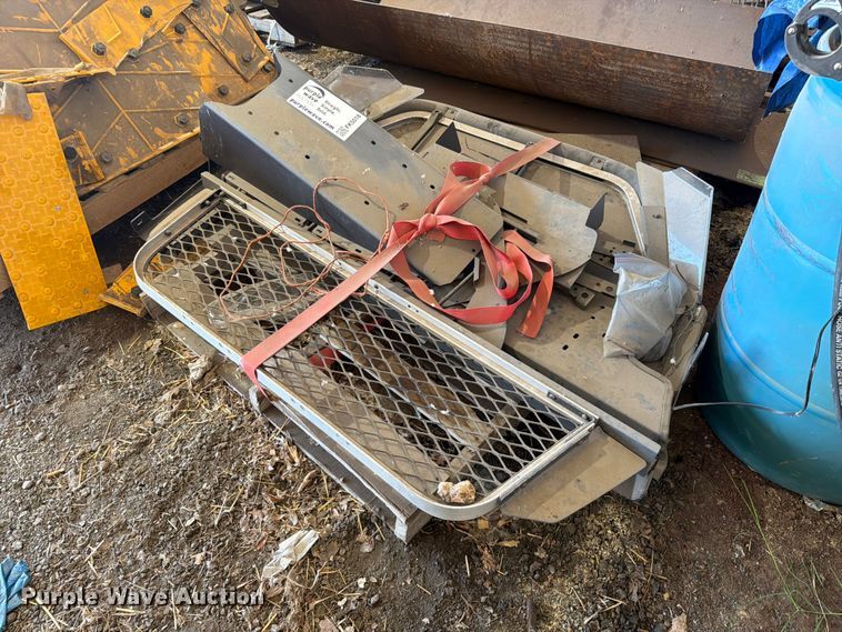 image for item FK5018 Divider cage