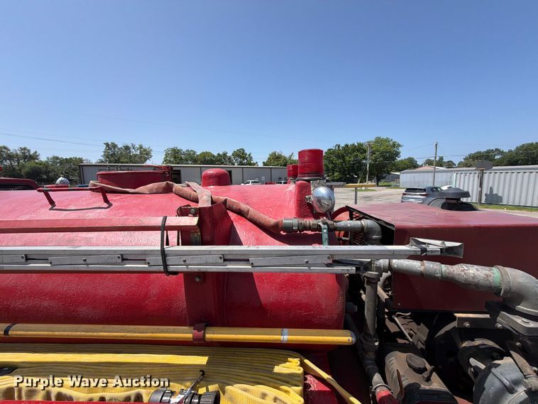 image for item FK5019 1985 Ford F800 pumper fire truck
