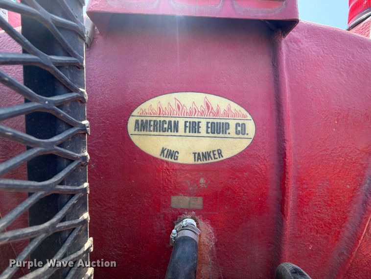 image for item FK5019 1985 Ford F800 pumper fire truck