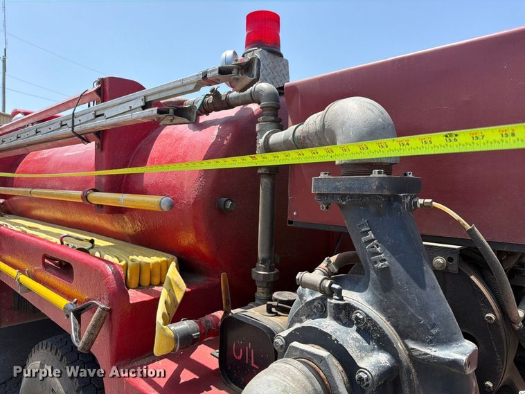 image for item FK5019 1985 Ford F800 pumper fire truck