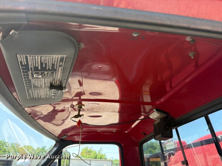 image for item FK5019 1985 Ford F800 pumper fire truck