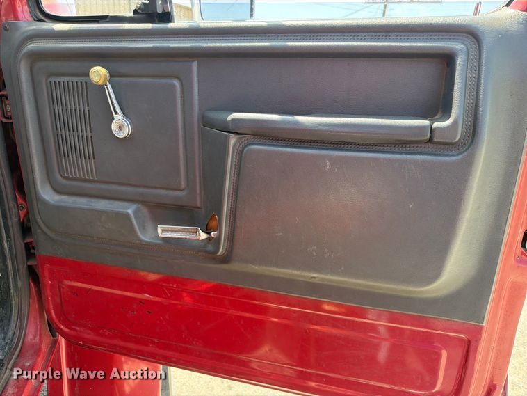 image for item FK5019 1985 Ford F800 pumper fire truck