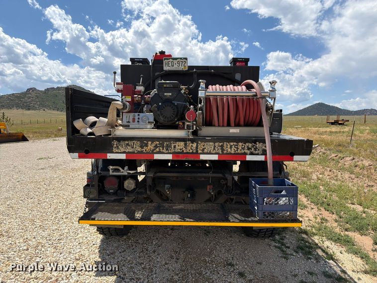 image for item FM7620 1998 Stewart & Stevenson brush fire truck
