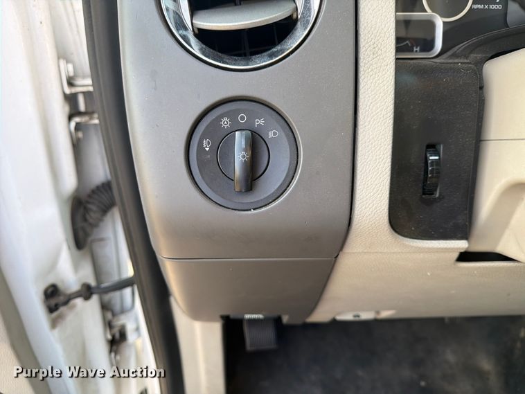 image for item FN2545 2013 Ford Expedition SUV
