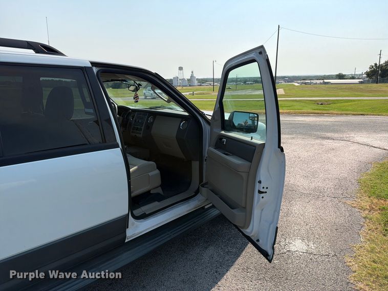 image for item FN2545 2013 Ford Expedition SUV