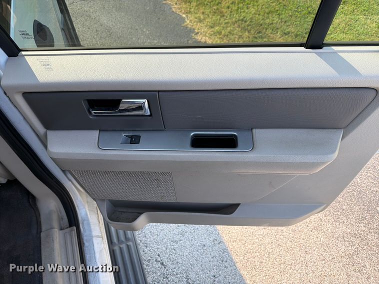 image for item FN2545 2013 Ford Expedition SUV