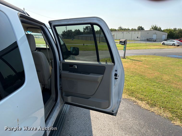image for item FN2545 2013 Ford Expedition SUV