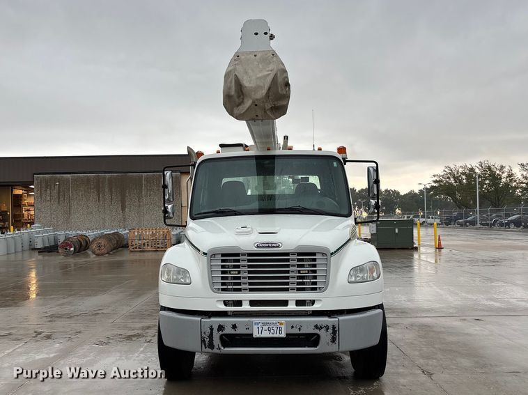image for item FP3013 2014 Freightliner M2 bucket truck