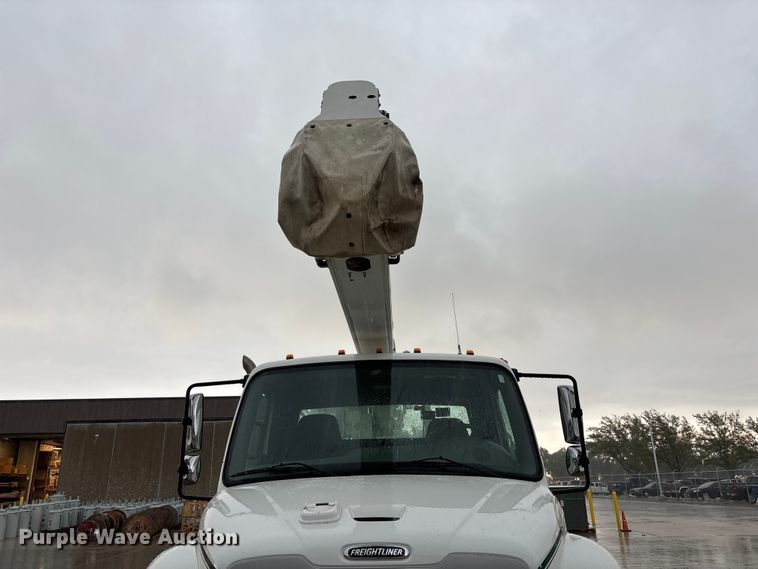image for item FP3013 2014 Freightliner M2 bucket truck