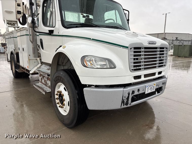 image for item FP3013 2014 Freightliner M2 bucket truck
