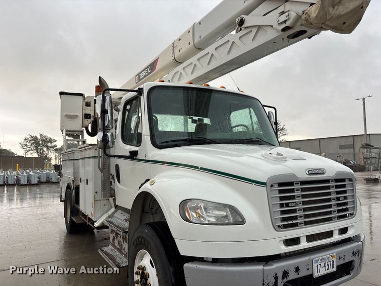 image for item FP3013 2014 Freightliner M2 bucket truck