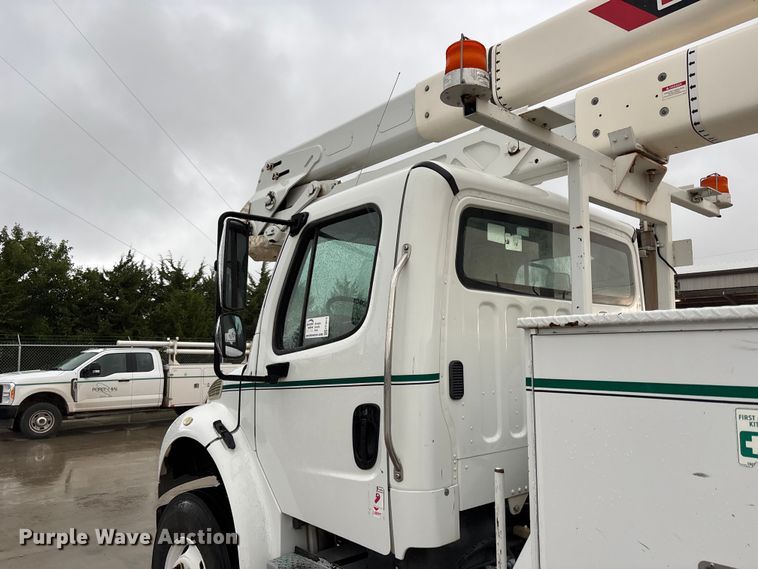 image for item FP3013 2014 Freightliner M2 bucket truck
