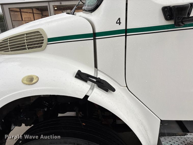 image for item FP3013 2014 Freightliner M2 bucket truck
