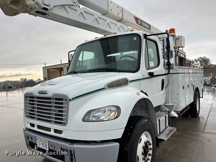 image for item FP3013 2014 Freightliner M2 bucket truck