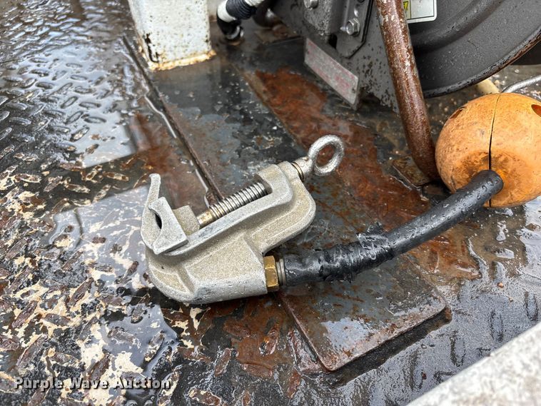 image for item FP3013 2014 Freightliner M2 bucket truck