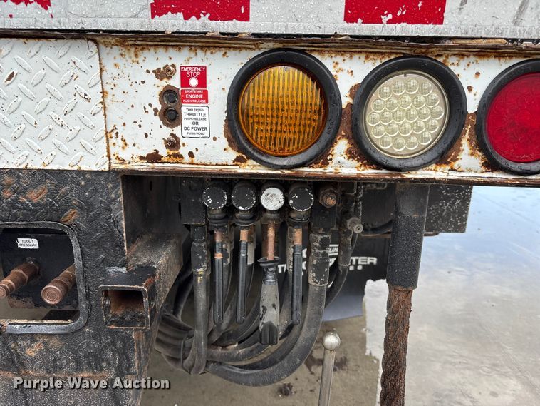image for item FP3013 2014 Freightliner M2 bucket truck
