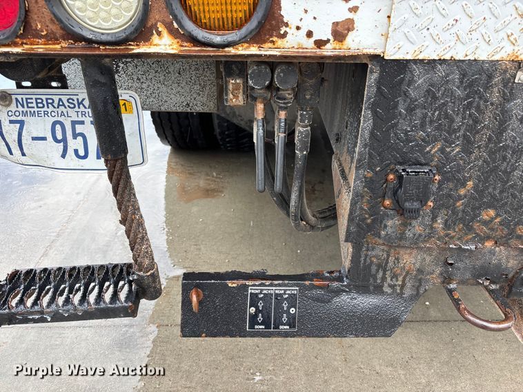 image for item FP3013 2014 Freightliner M2 bucket truck