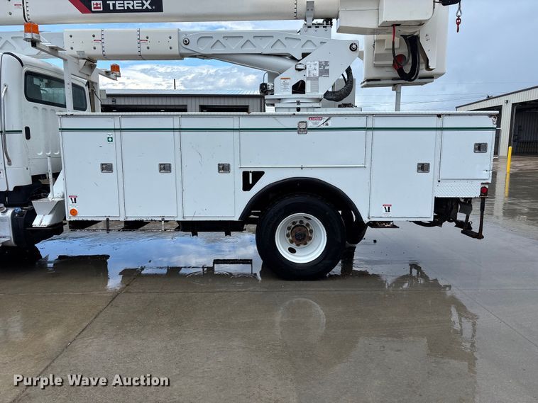 image for item FP3013 2014 Freightliner M2 bucket truck