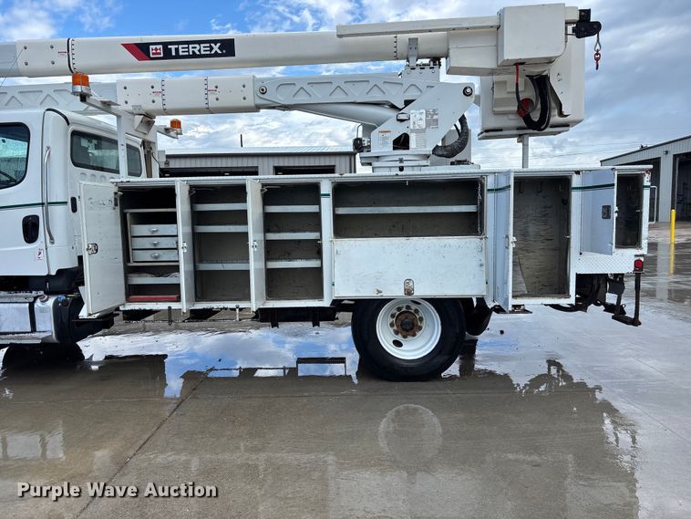 image for item FP3013 2014 Freightliner M2 bucket truck