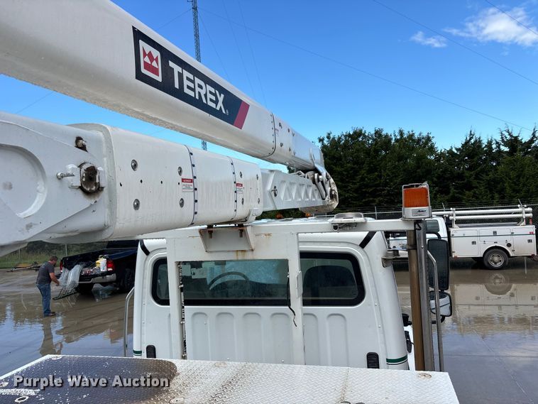 image for item FP3013 2014 Freightliner M2 bucket truck