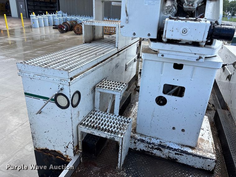 image for item FP3013 2014 Freightliner M2 bucket truck
