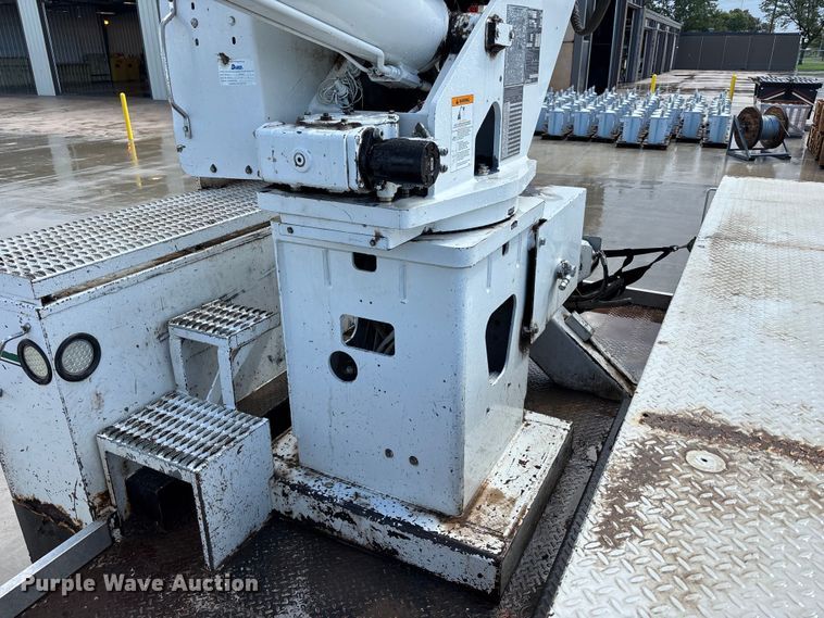 image for item FP3013 2014 Freightliner M2 bucket truck