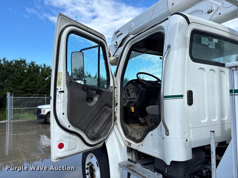 image for item FP3013 2014 Freightliner M2 bucket truck