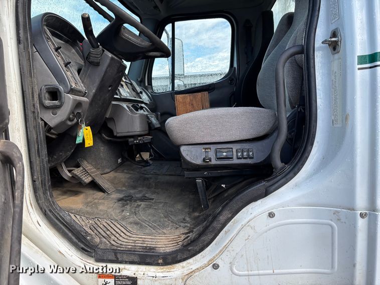image for item FP3013 2014 Freightliner M2 bucket truck