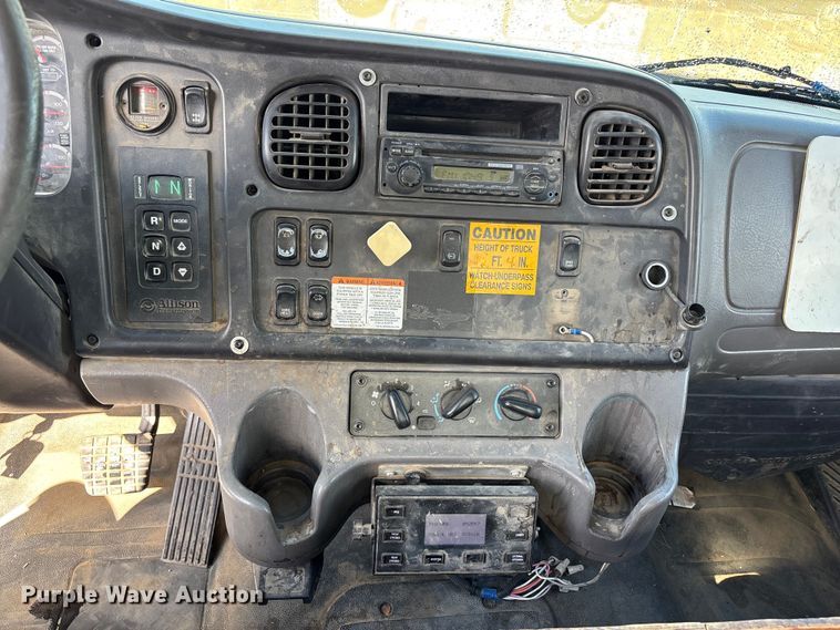image for item FP3013 2014 Freightliner M2 bucket truck