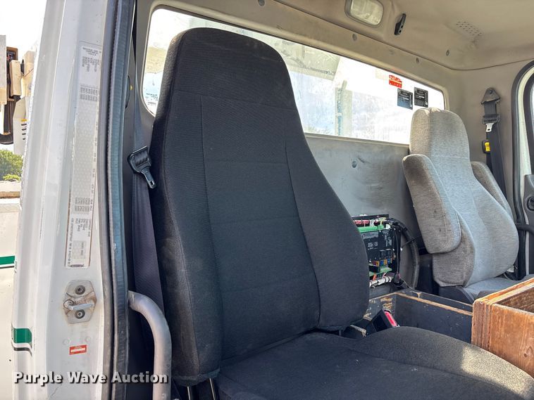 image for item FP3013 2014 Freightliner M2 bucket truck