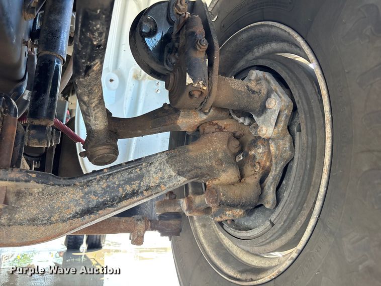 image for item FP3013 2014 Freightliner M2 bucket truck
