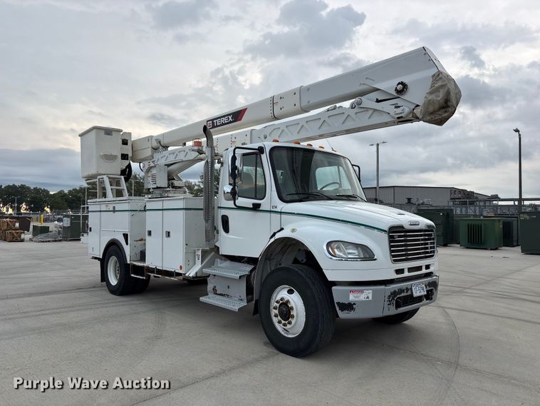 image for item FP3014 2016 Freightliner M2 bucket truck