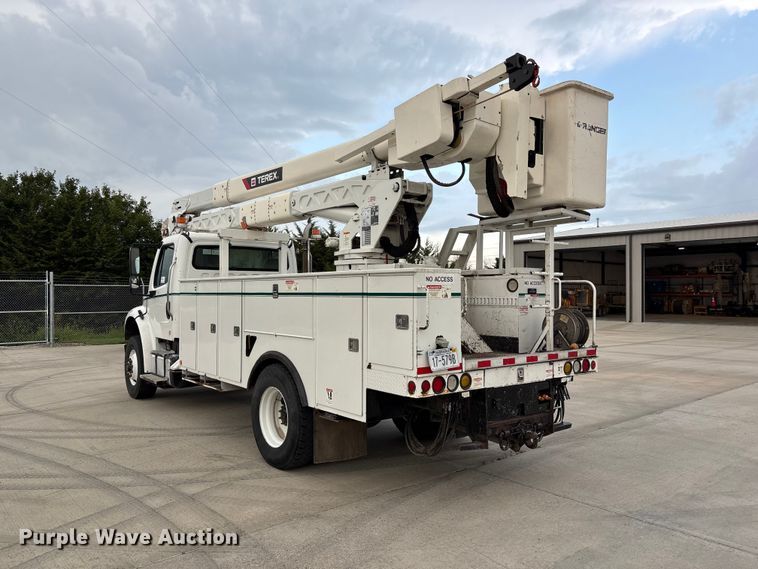 image for item FP3014 2016 Freightliner M2 bucket truck
