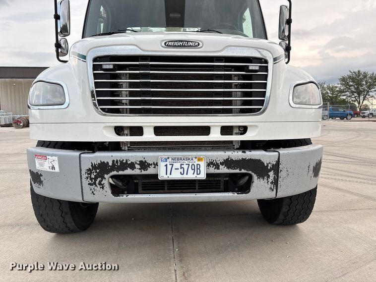 image for item FP3014 2016 Freightliner M2 bucket truck