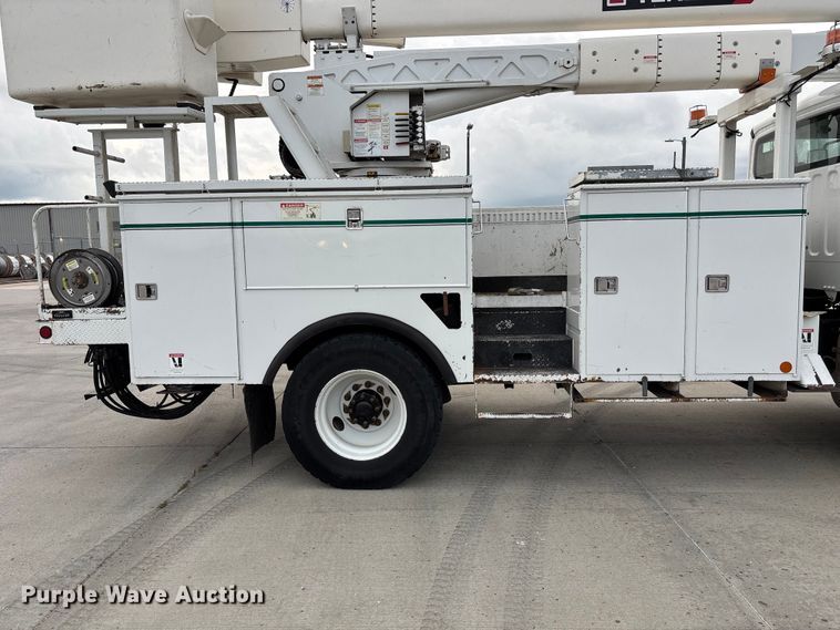 image for item FP3014 2016 Freightliner M2 bucket truck